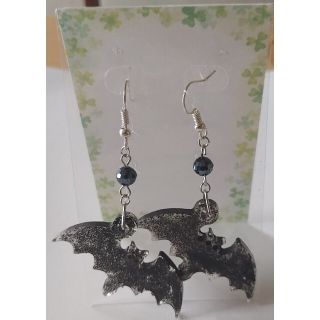 【ハンドメイド】ハロウィンピアス コウモリ(ピアス)