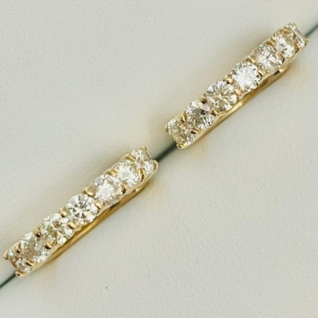 豪華 K18 ダイヤ合計1ct (0.50ct×2)ピアリング イヤリング