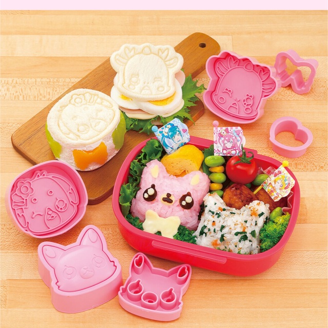 BANDAI(バンダイ)のプリキュア　　お弁当　　コメコメ インテリア/住まい/日用品のキッチン/食器(弁当用品)の商品写真