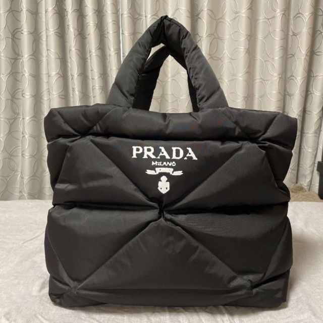 PRADA - PRADA プラダ パデッド Re Nylon トートバッグ ブラックの通販 by Illa's shop｜プラダならラクマ