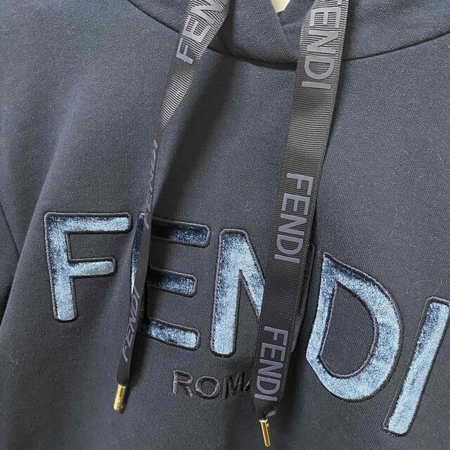 FENDI パーカー フーディー ブラック