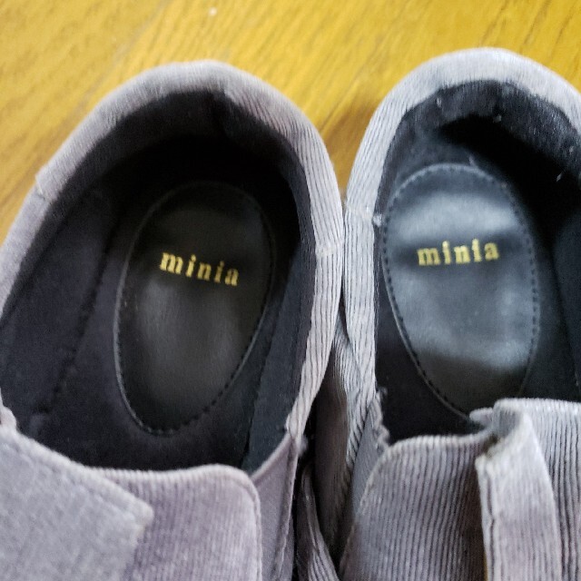 ❤ミニア minia❤ねじりリボンフリルスリッポンスニーカー/匿名配送 レディースの靴/シューズ(スニーカー)の商品写真
