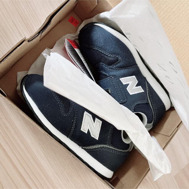 New Balance(ニューバランス)の新品 ニューバランス シューズ IZ996CNV 16.5cm ネイビー キッズ/ベビー/マタニティのキッズ靴/シューズ(15cm~)(スニーカー)の商品写真