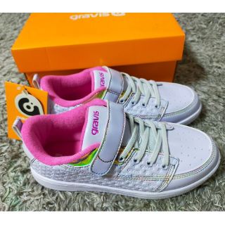 グラビス(gravis)の値下げ！gravis【新品タグ付き】21cm 女の子 ダンスシューズにも(スニーカー)