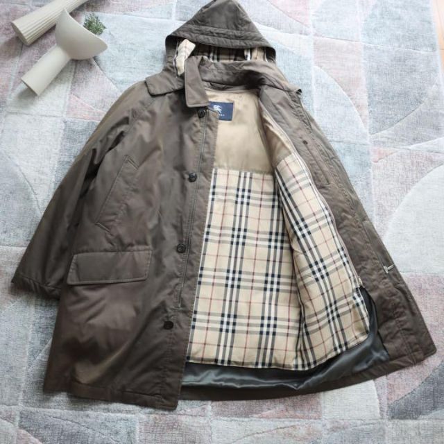 BURBERRY(バーバリー)のバーバリーロンドン　ロングコート　ダウンインナー付き　ノバチェック　M　フード レディースのジャケット/アウター(ダウンコート)の商品写真