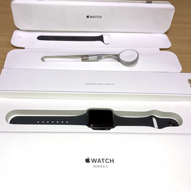 Apple Watch(アップルウォッチ)のApple Watch SERIES3 38mm スマホ/家電/カメラのスマートフォン/携帯電話(その他)の商品写真