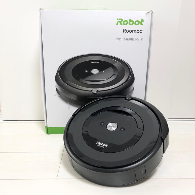 iRobot(アイロボット)のIROBOT ルンバ e5 アイロボット ロボット掃除機 e515060 スマホ/家電/カメラの生活家電(掃除機)の商品写真