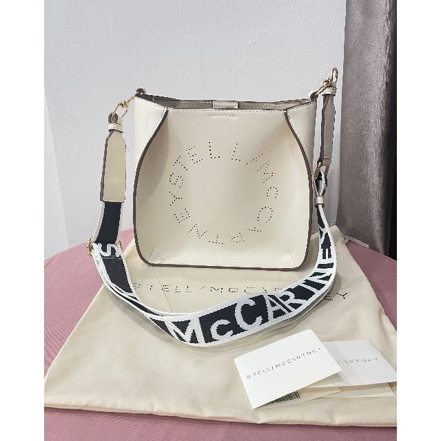 美品 Stella McCartney ショルダーバッグ - cursodeasb.com.br オンライン公式ストア ブラック ロゴ ショルダーバック StellaMcCartney ✨️美品✨️ ショルダーバッグ