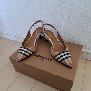 バーバリー(BURBERRY)のBURBERRY　パンプス(ハイヒール/パンプス)