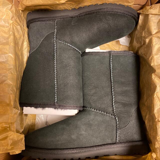 新品未使用☆UGG☆クラッシックブーツ☆US6☆23cm☆ブラック