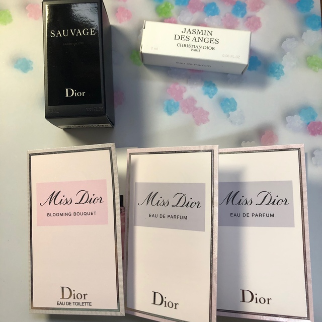 Dior(ディオール)のDior フレグランス サンプル 4種 コスメ/美容の香水(ユニセックス)の商品写真