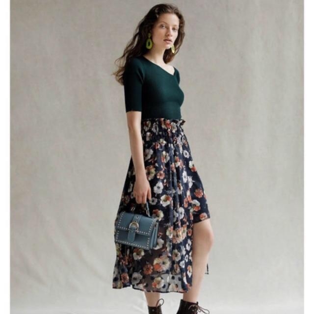 REDYAZEL(レディアゼル)のレディアゼル  フラワーデザインスカート  レディースのスカート(ロングスカート)の商品写真