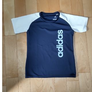 アディダス(adidas)のアディダス　シャツ　160　150 サッカー　テニス　プーマ　ナイキ(Tシャツ/カットソー)