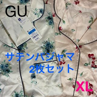 ジーユー(GU)のXL GU サテンパジャマワンピース　長袖　花柄　チェリー　パジャマ　(パジャマ)