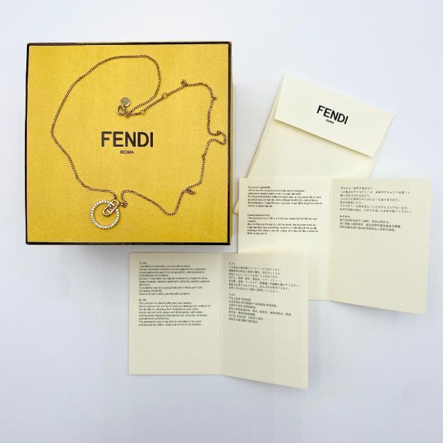 FENDI(フェンディ)の【人気完売品・定価約8万4千】フェンディ　ネックレス　ペンダント　オーロック レディースのアクセサリー(ネックレス)の商品写真