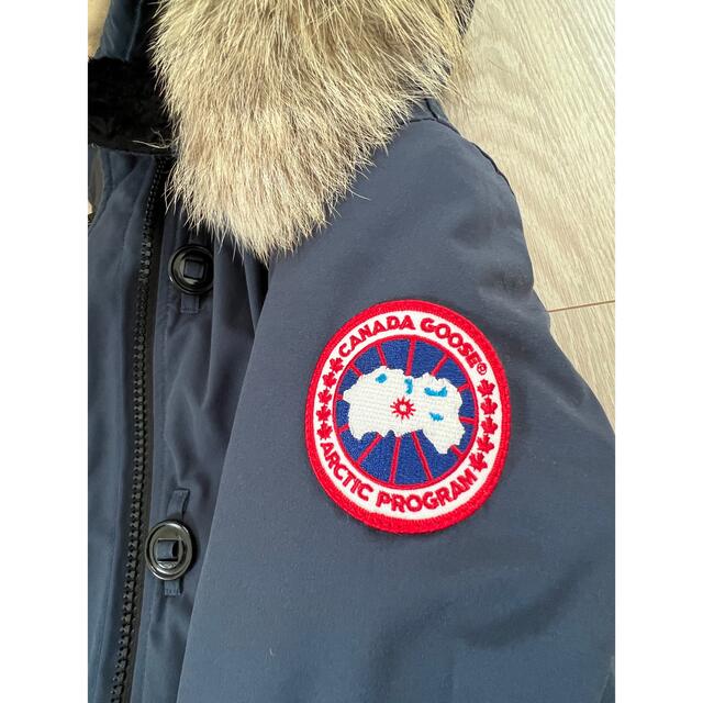 CANADA GOOSE(カナダグース)のさっちん様専用　カナダグース　　ダウンコート　xs レディースのジャケット/アウター(ダウンジャケット)の商品写真