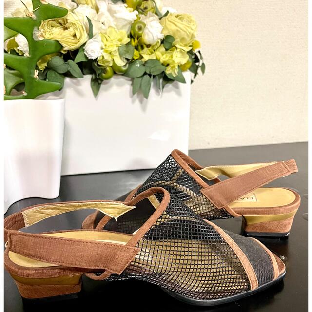 Balenciaga(バレンシアガ)のBALENCIAGAバレンシアガ　バックストラップメッシュサンダル 21.5cm レディースの靴/シューズ(サンダル)の商品写真