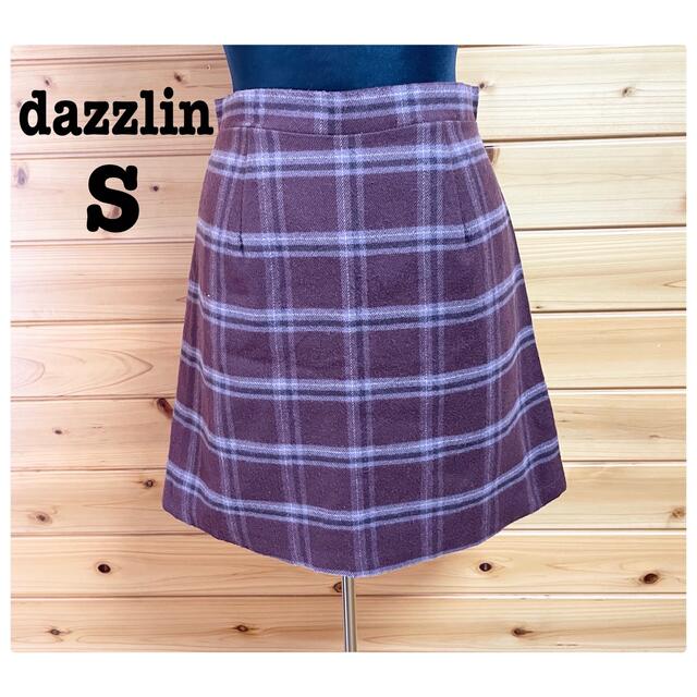 dazzlin(ダズリン)のdazzlin ミニスカート 総裏付き ブラウン系ワインレッド チェック柄 S レディースのスカート(ミニスカート)の商品写真