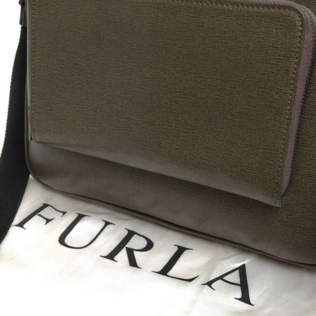 Furla(フルラ)のフルラ／FURLA バッグ ショルダーバッグ 鞄 メンズ 男性 男性用レザー 革 本革 オリーブ カーキ  クロスボディー メンズのバッグ(ショルダーバッグ)の商品写真