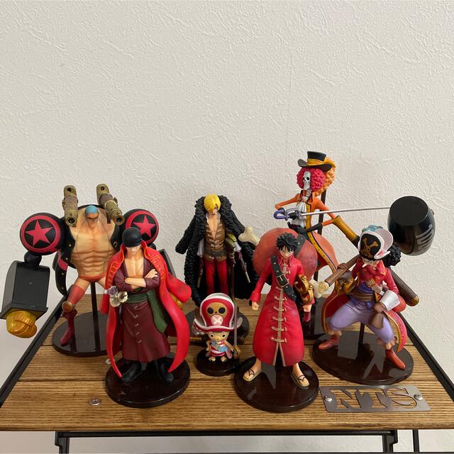Bandai ワンピースフィギュア ストロングワールドの通販 By C Yan S Shop バンダイならラクマ Bandai ワンピースフィギュア ストロングワールドの通販 By C Yan S Shop バンダイならラクマ