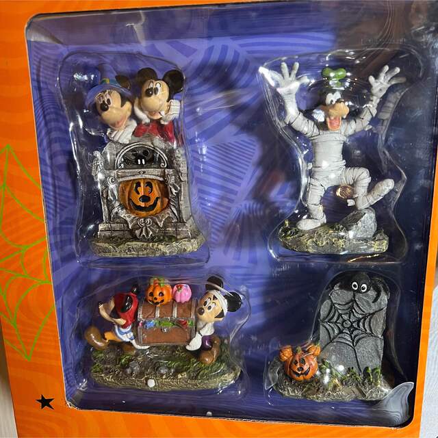 Disney - 新品 未使用 ディズニー ハロウィン ヴィレッジ12ピースの