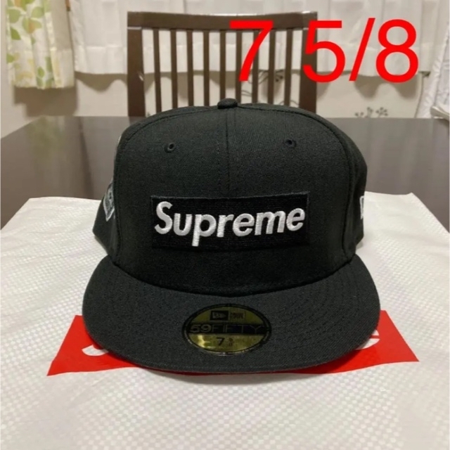 Supreme(シュプリーム)のSupreme Money Box Logo New Era 黒 7 5/8 メンズの帽子(キャップ)の商品写真