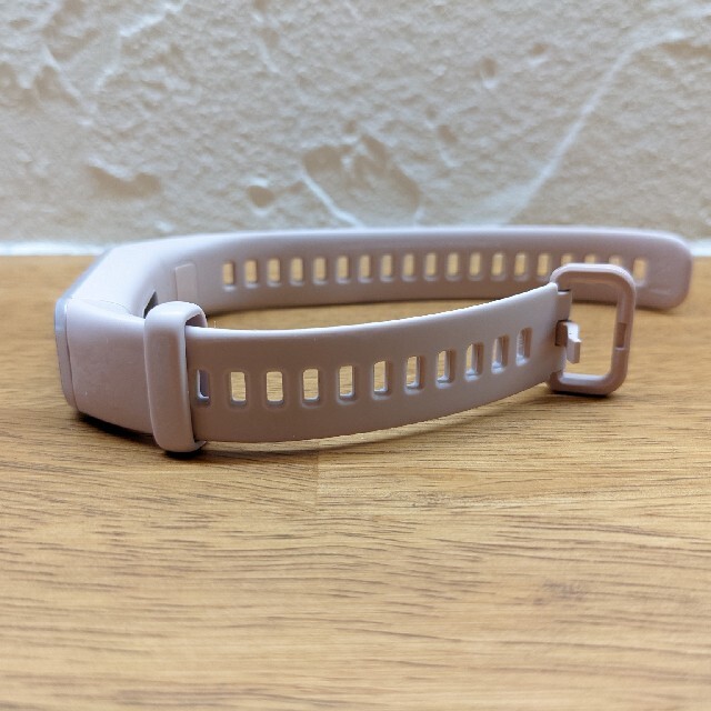 HUAWEI(ファーウェイ)のHUAWEI BAND4 　Black　Pink　2本セット(箱なし発送) メンズの時計(腕時計(デジタル))の商品写真