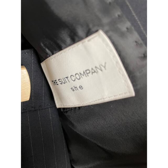 THE SUIT COMPANY(スーツカンパニー)のTHE SUIT COMPANY ネイビーストライプ　スーツ レディースのフォーマル/ドレス(スーツ)の商品写真