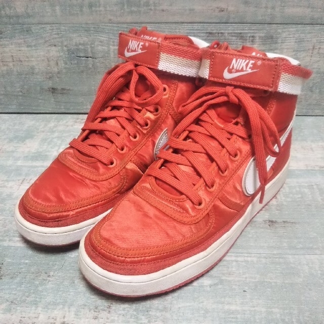 NIKE(ナイキ)の美品  NIKE  VANDAL  High  SUPREME  25.5㎝ メンズの靴/シューズ(スニーカー)の商品写真