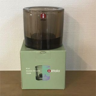 イッタラ(iittala)の【スコープ特注】イッタラ / キビ キャンドルホルダー リネン (置物)