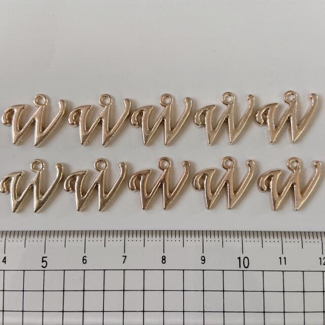 イニシャルチャーム♡イニシャルパーツ♡ゴールド♡10個♡Wの通販 by ♡|ラクマ イニシャルチャーム♡イニシャルパーツ♡ゴールド♡10個♡Wの通販 by ♡|ラクマ