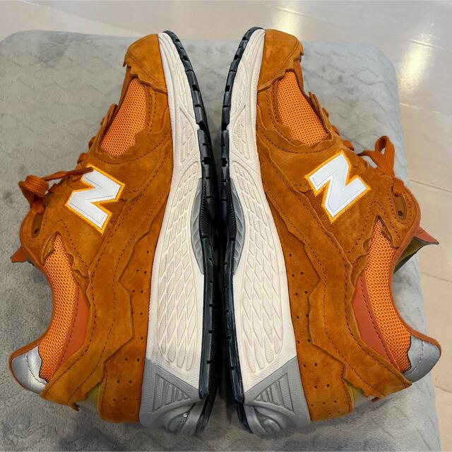 New Balance(ニューバランス)のNew Balance M2002RDE 28.0cm オレンジ メンズの靴/シューズ(スニーカー)の商品写真