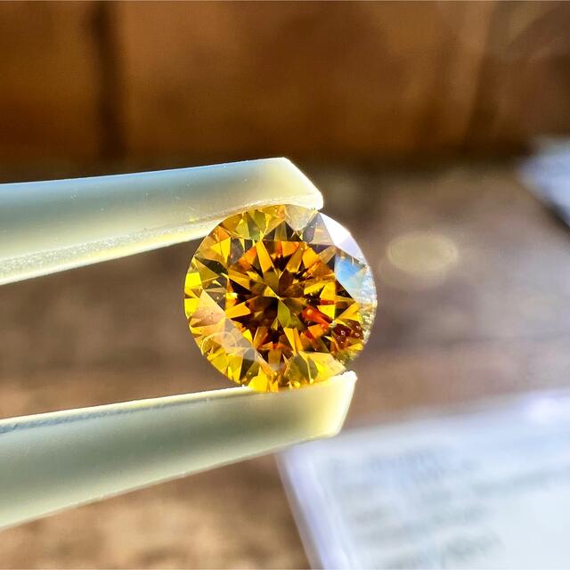 専用です。Fancy vivid orange yellow 0.342ct 2