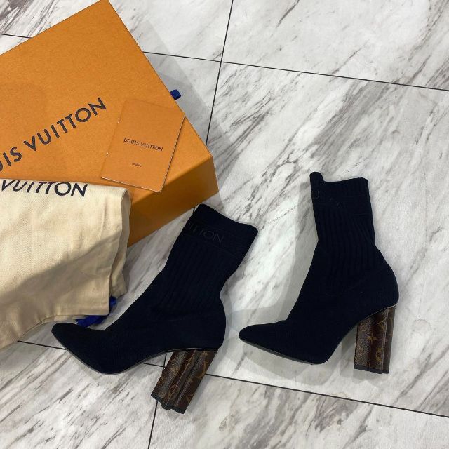 非売品 LOUIS VUITTON ブラック シルエットライン ニット アンクル