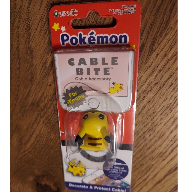 ポケモン(ポケモン)のCable bite Pokemon ピカチュウ スマホ/家電/カメラのスマートフォン/携帯電話(バッテリー/充電器)の商品写真