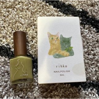 コスメキッチン(Cosme Kitchen)のrihka nail polish sage【外箱付き】(マニキュア)