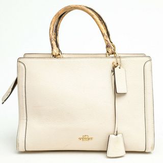COACH(ホワイト/白色系)のフリマアイテム一覧 COACH(ホワイト/白色系)のフリマアイテム一覧