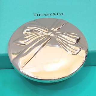 ティファニー(Tiffany & Co.)のティファニー　リボンモチーフコンパクトミラー(ブローチ/コサージュ)