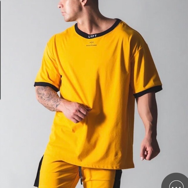 【完売品】LYFT NECK LOGO BIG Tシャツ XLsize メンズのトップス(Tシャツ/カットソー(半袖/袖なし))の商品写真