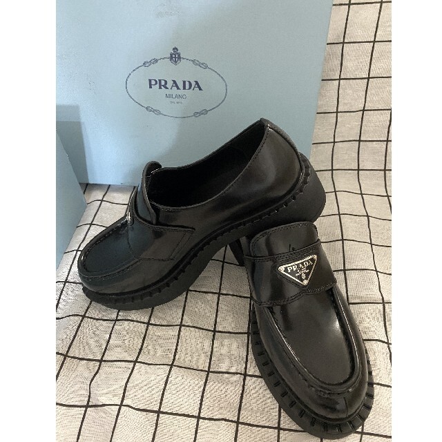 保障できる PRADA - PRADA☆プラダ　チョコレートブラッシュドレザーローファー 37 ローファー+革靴