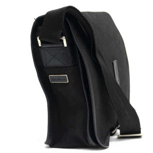 フェラガモ／Salvatore Ferragamo バッグ ショルダーバッグ 鞄 メンズ 男性 男性用コットン 綿 キャンバス レザー 革 ブラック  黒 フラップ式 メッセンジャーバッグ
