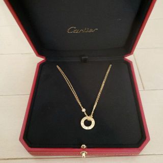 カルティエ チェーンネックレス ネックレスの通販 22点 | Cartierの ブランドを選択する Cフラット カルティエ チャーム D8884 750WG ネックレス ネックレス