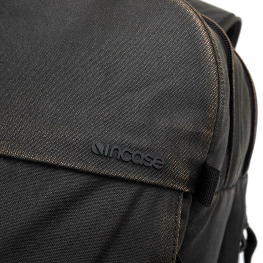 Incase(インケース)のインケース／Incase リュック バッグ バックパック メンズ 男性 男性用コットン 綿 キャンバス レザー 革 ブラック 黒  Leather and Canvas Backpack for NAUGHTIAM ノートPC収納可 メンズのバッグ(バッグパック/リュック)の商品写真