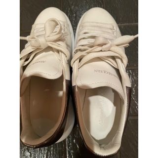 アレキサンダーマックイーン(Alexander McQueen)のAlexander McQueen オーバーサイズド スニーカー(スニーカー)