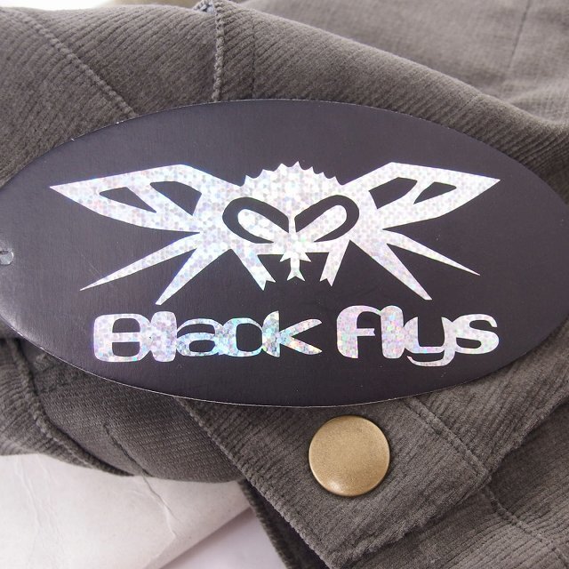 BLACK FLYS(ブラックフライズ)のブラックフライ タグ付き パンツ ショート コットン コーデュロイ L カーキ レディースのパンツ(ショートパンツ)の商品写真