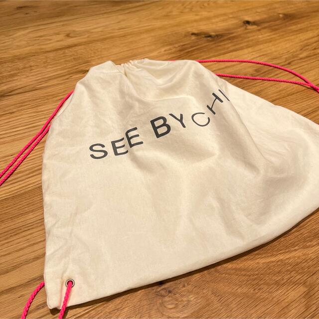 SEE BY CHLOE(シーバイクロエ)のSEE BY CHLOE シー バイ クロエ　巾着　保存袋　リュック　美品 レディースのバッグ(ショップ袋)の商品写真
