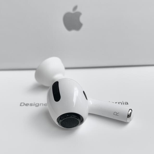 Apple - AirPods pro 第一世代 右耳 エアーポッズ正規品 純正品右耳 R Apple - AirPods pro 第一世代 右耳 エアーポッズ正規品 純正品右耳 R