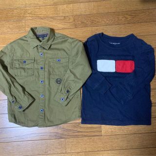 トミーヒルフィガー(TOMMY HILFIGER)のトミーヒルフィガー　シャツ104  TシャツXXS(Tシャツ/カットソー)