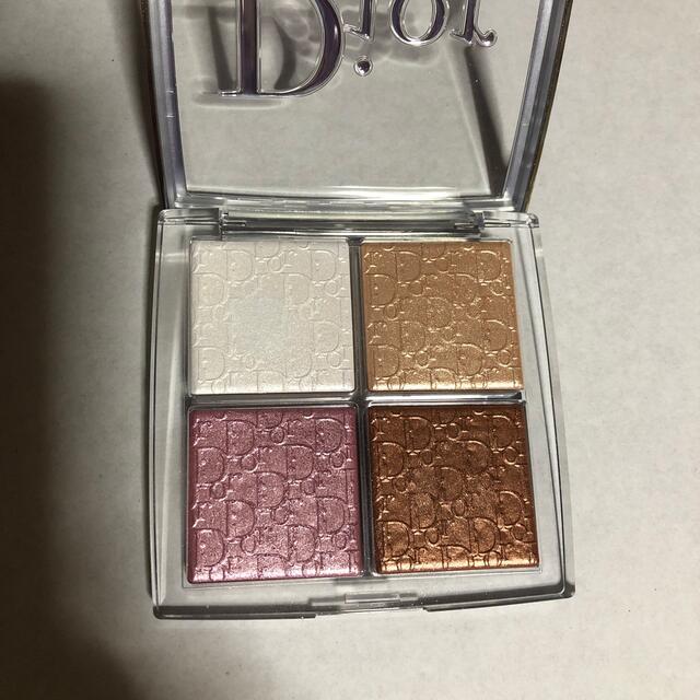 Dior(ディオール)のディオールバックステージフェイスグロウパレット001 コスメ/美容のベースメイク/化粧品(フェイスカラー)の商品写真