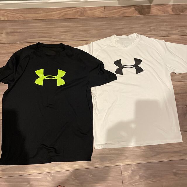 UNDER ARMOUR(アンダーアーマー)のアンダーアーマー　Tシャツ　2枚セット スポーツ/アウトドアのトレーニング/エクササイズ(トレーニング用品)の商品写真